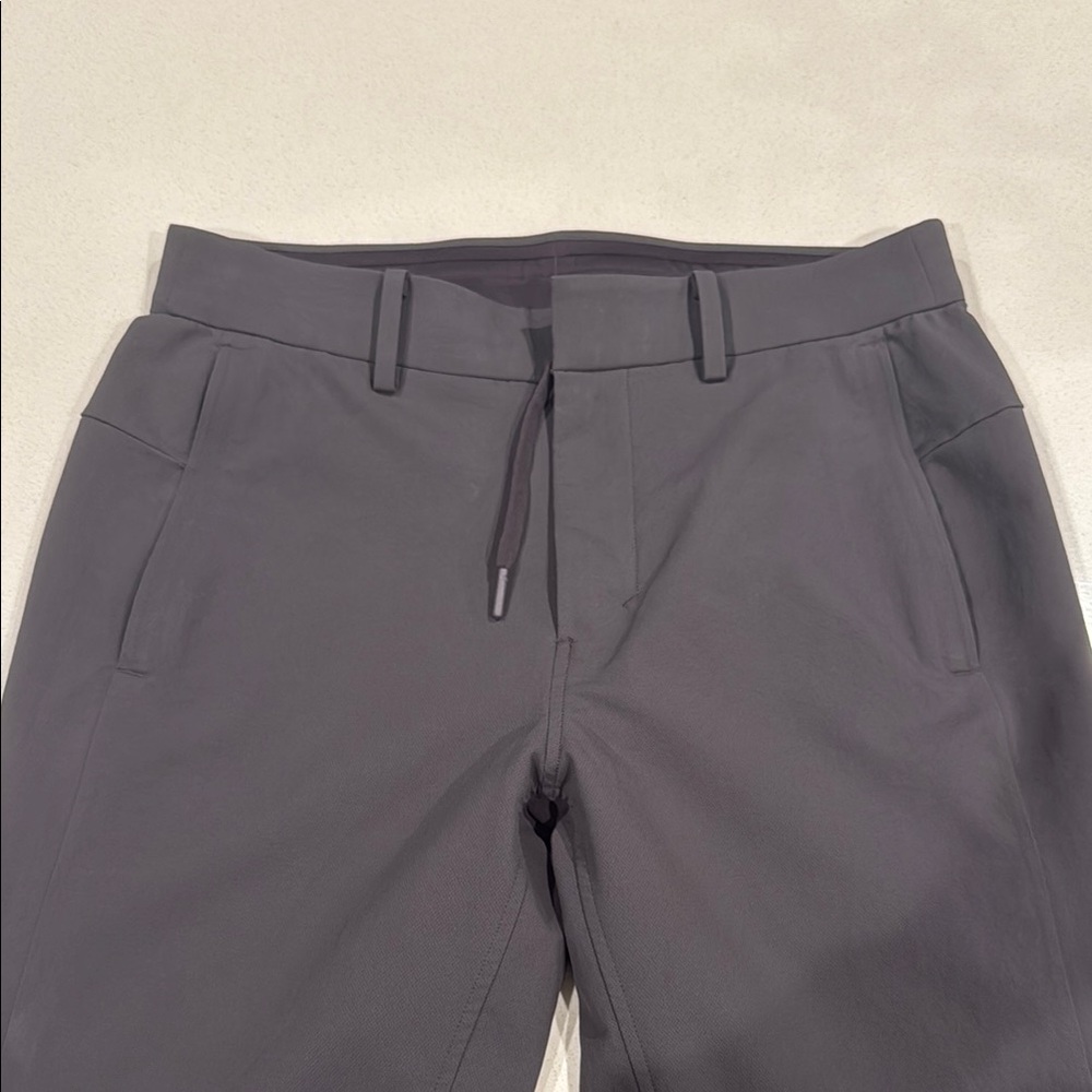 Men’s lululemon golf pants
